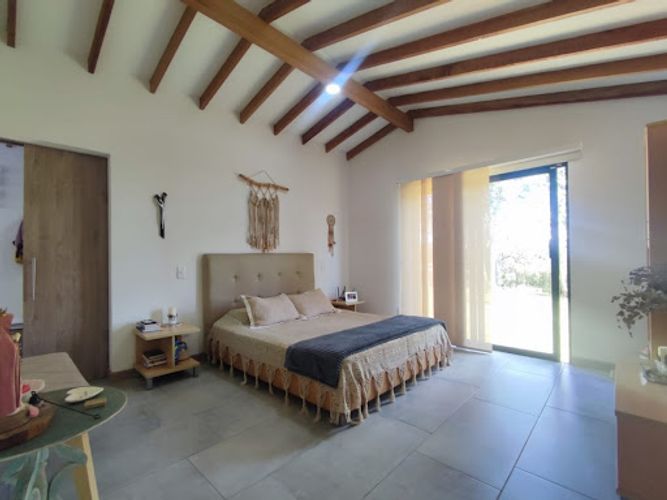 Casa de 3 alcobas en venta en La Alhambra, El Carmen de Viboral, 237 m² · foto 20 de 24