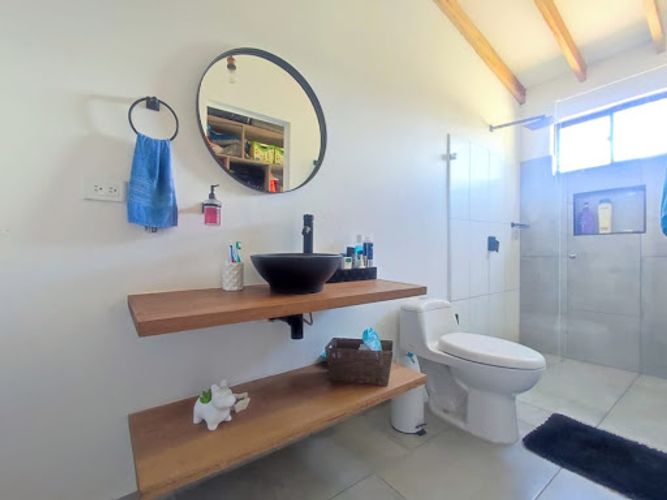 Casa de 3 alcobas en venta en La Alhambra, El Carmen de Viboral, 237 m² · foto 22 de 24