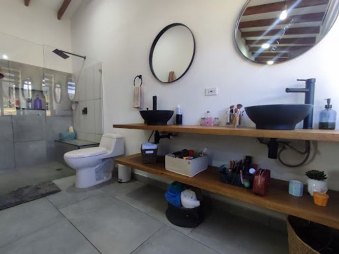 Casa de 3 alcobas en venta en La Alhambra, El Carmen de Viboral, 237 m² · foto 23 de 24