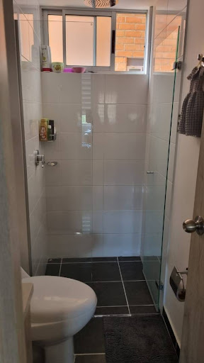 Apartamento en venta en Suramérica, La Estrella · foto 5 de 11