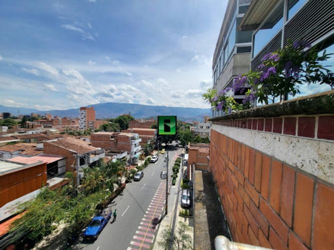 Oficina en arriendo en Belén, Medellín, 210 m² · foto 5 de 24