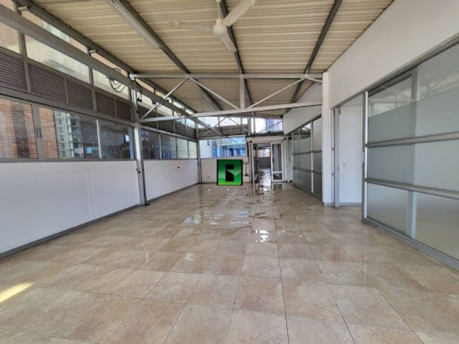 Oficina en arriendo en Belén, Medellín, 210 m² · foto 16 de 24