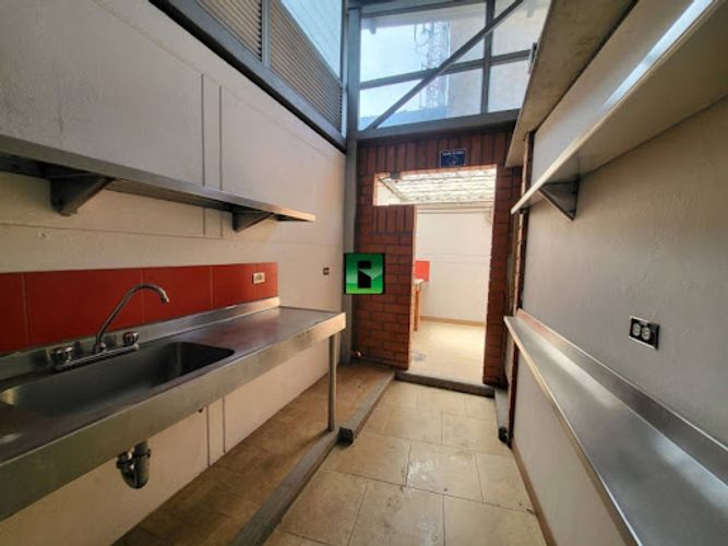 Oficina en arriendo en Belén, Medellín, 210 m² · foto 24 de 24