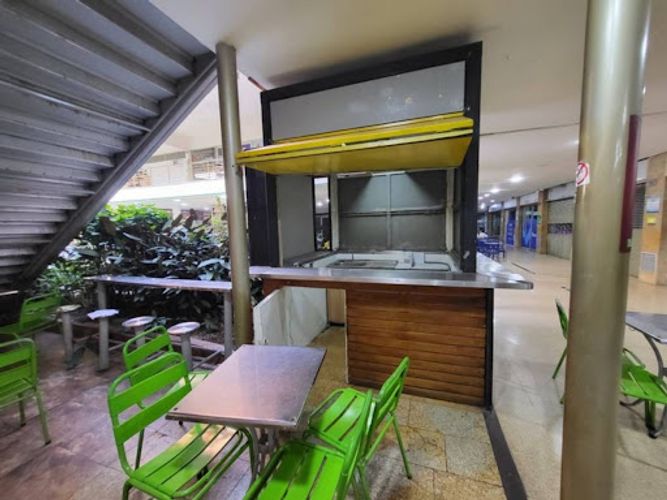 Local en arriendo en La Candelaria, Medellín · foto 11 de 16
