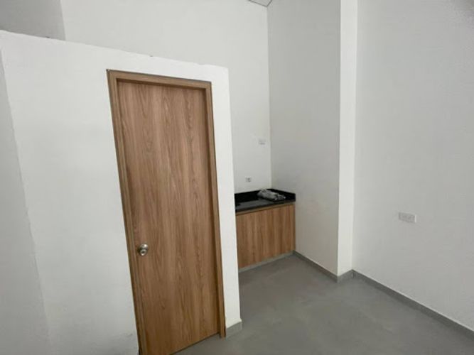 Local en arriendo en Prados De Sabaneta, Sabaneta, 43 m² · foto 2 de 8