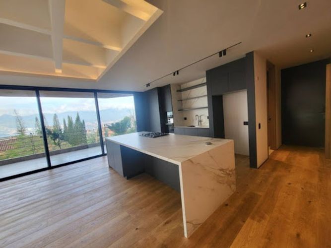 Apartamento de 2 alcobas en arriendo en Transversal Inferior, Medellín, 136 m² · foto 4 de 24