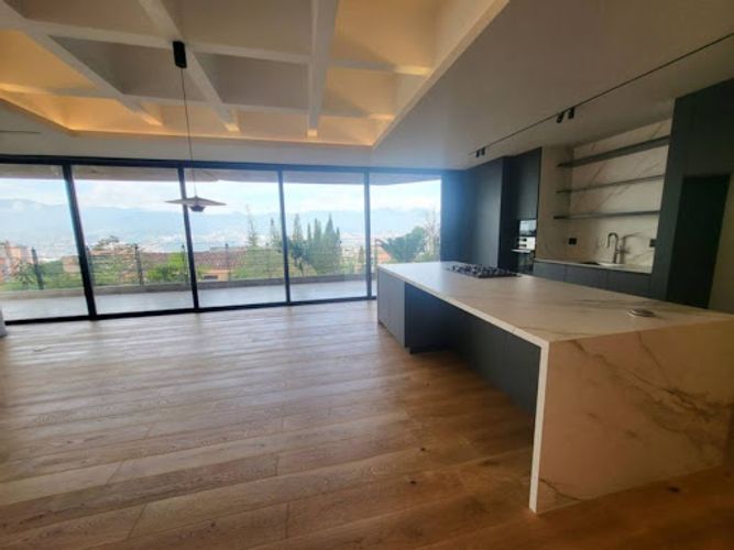 Apartamento de 2 alcobas en arriendo en Transversal Inferior, Medellín, 136 m² · foto 6 de 24