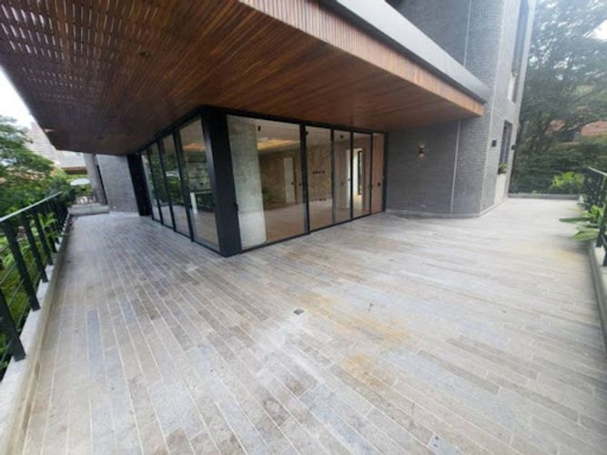 Apartamento de 2 alcobas en arriendo en Transversal Inferior, Medellín, 136 m² · foto 11 de 24