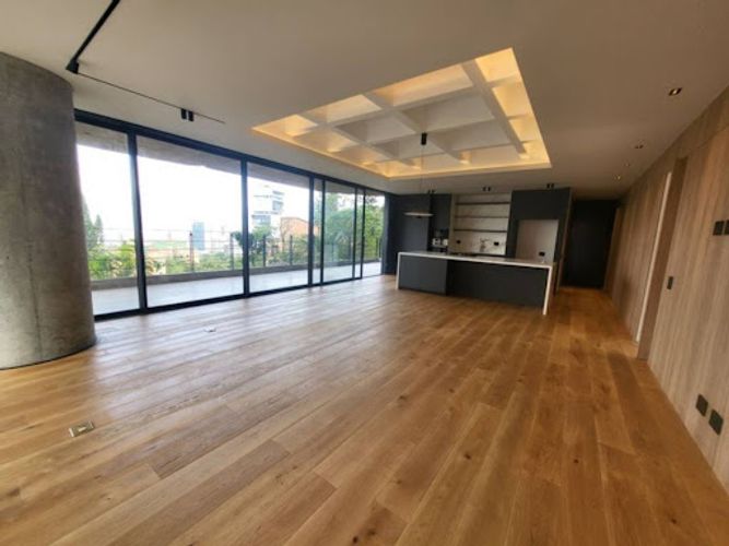 Apartamento de 2 alcobas en arriendo en Transversal Inferior, Medellín, 136 m² · foto 12 de 24