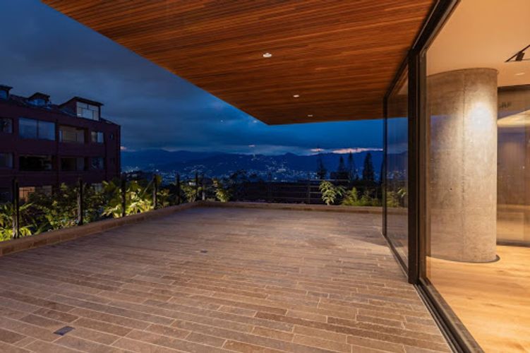 Apartamento de 2 alcobas en arriendo en Transversal Inferior, Medellín, 136 m² · foto 21 de 24