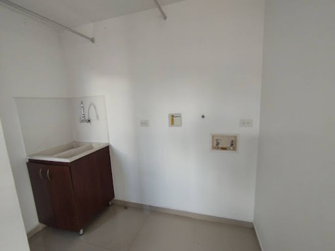 Apartamento de 2 alcobas en arriendo en Los Balsos, Medellín, 105 m² · foto 9 de 24