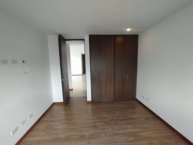 Apartamento de 2 alcobas en arriendo en Los Balsos, Medellín, 105 m² · foto 11 de 24