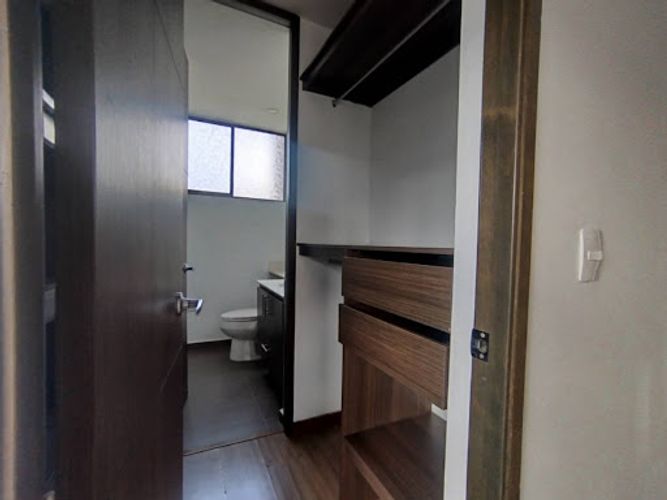 Apartamento de 2 alcobas en arriendo en Los Balsos, Medellín, 105 m² · foto 18 de 24