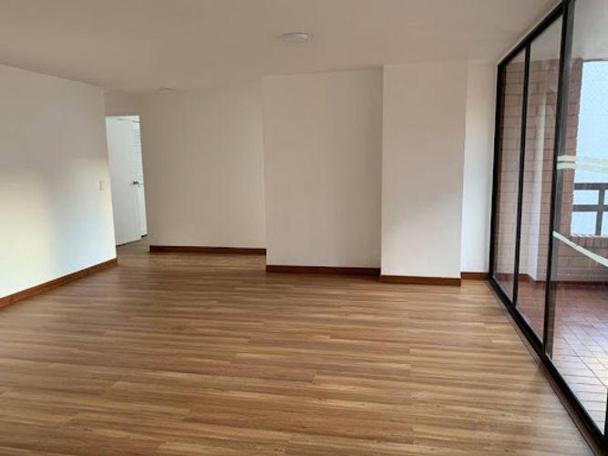 Apartamento en arriendo en La Florida, Medellín · foto 4 de 24