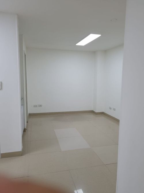 Oficina en venta en Sector Plaza De Bolivar, Pereira, 89 m² · foto 3 de 7