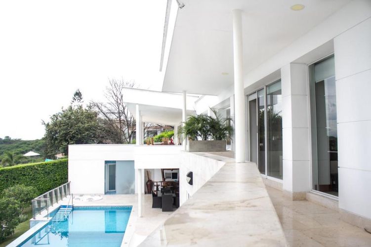 Casa de 7 alcobas en venta en Belalcazar, Yumbo, 800 m² · foto 3 de 24