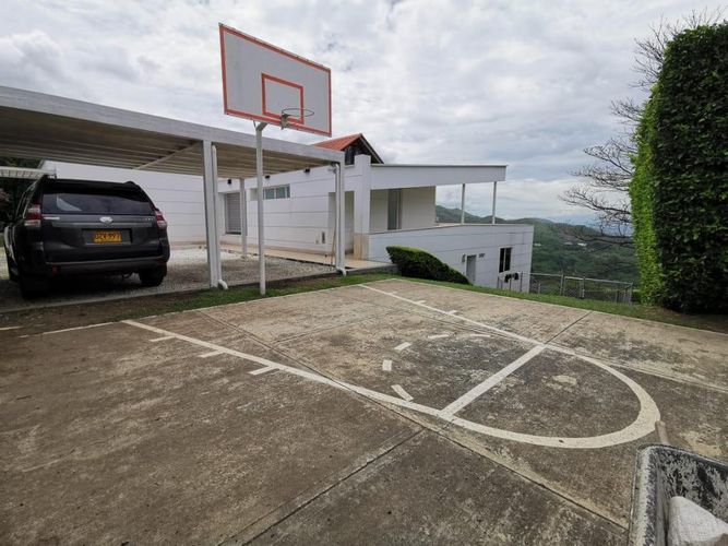 Casa de 7 alcobas en venta en Belalcazar, Yumbo, 800 m² · foto 15 de 24