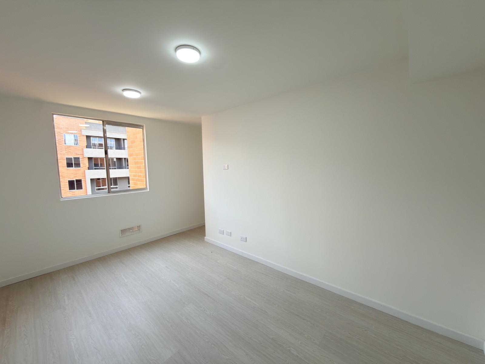 Apartamento en venta en Cerezos, Mosquera · foto 3 de 14