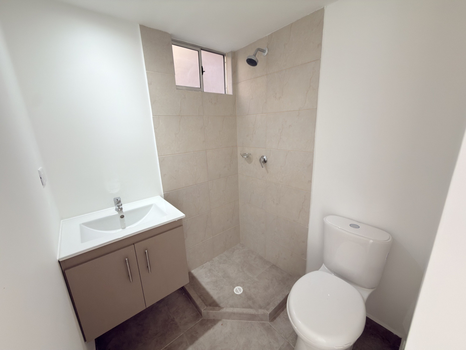 Apartamento en venta en Cerezos, Mosquera · foto 5 de 14