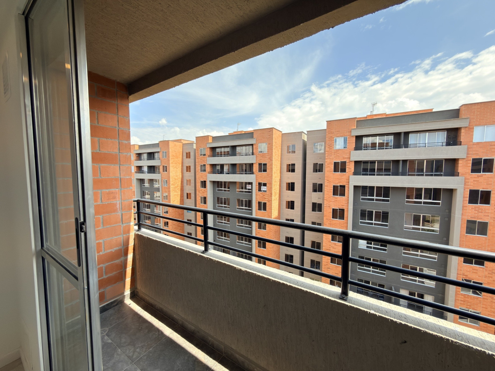 Apartamento en venta en Cerezos, Mosquera · foto 11 de 14