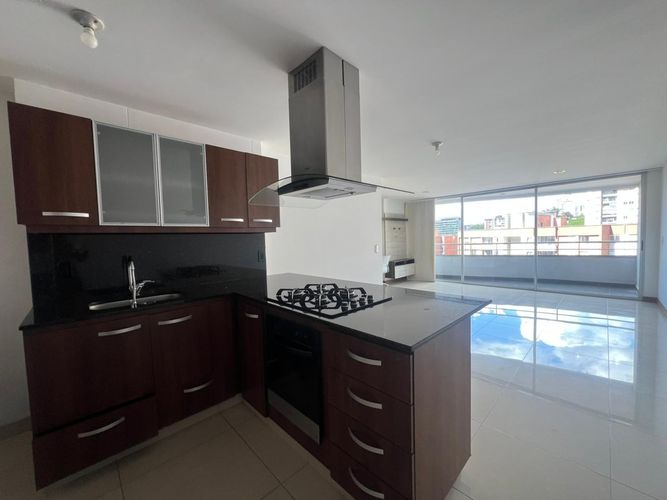 Apartamento de 2 alcobas en arriendo en Loma Del Esmeraldal, Envigado, 94 m² · foto 6 de 17