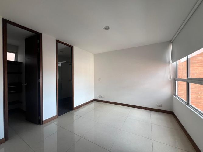 Apartamento de 2 alcobas en arriendo en Loma Del Esmeraldal, Envigado, 94 m² · foto 15 de 17