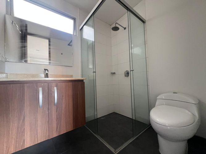 Apartamento de 2 alcobas en arriendo en Loma Del Esmeraldal, Envigado, 94 m² · foto 17 de 17