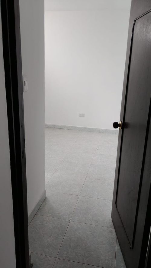 Casa de 5 alcobas en venta en Brisas De Los Alamos, Cali, 130 m² · foto 12 de 16