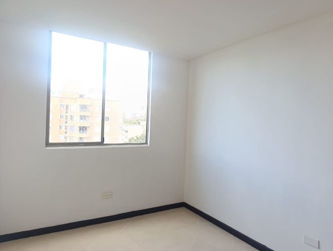 Apartamento de 3 alcobas en arriendo en El Diamante No. 2, Medellín, 76 m² · foto 9 de 16