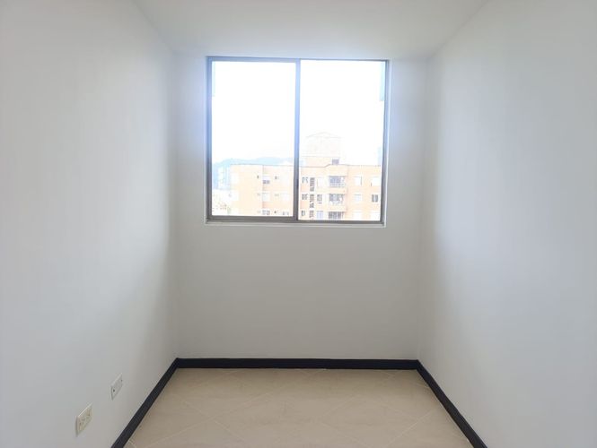 Apartamento de 3 alcobas en arriendo en El Diamante No. 2, Medellín, 76 m² · foto 11 de 16