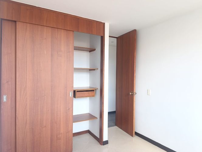 Apartamento de 3 alcobas en arriendo en El Diamante No. 2, Medellín, 76 m² · foto 13 de 16