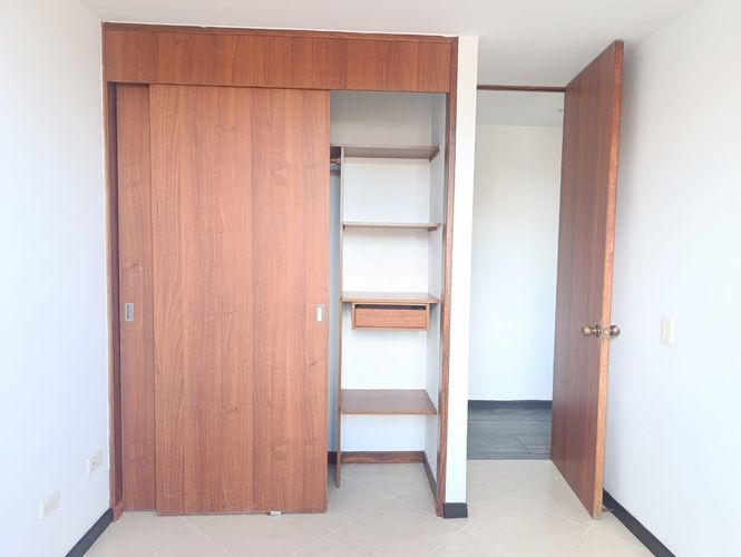 Apartamento de 3 alcobas en arriendo en El Diamante No. 2, Medellín, 76 m² · foto 14 de 16