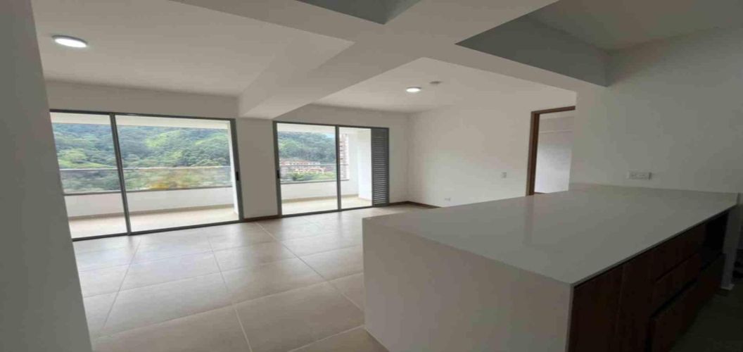 Apartamento de 2 alcobas en arriendo en Pan De Azucar, Envigado, 85 m² · foto 3 de 15