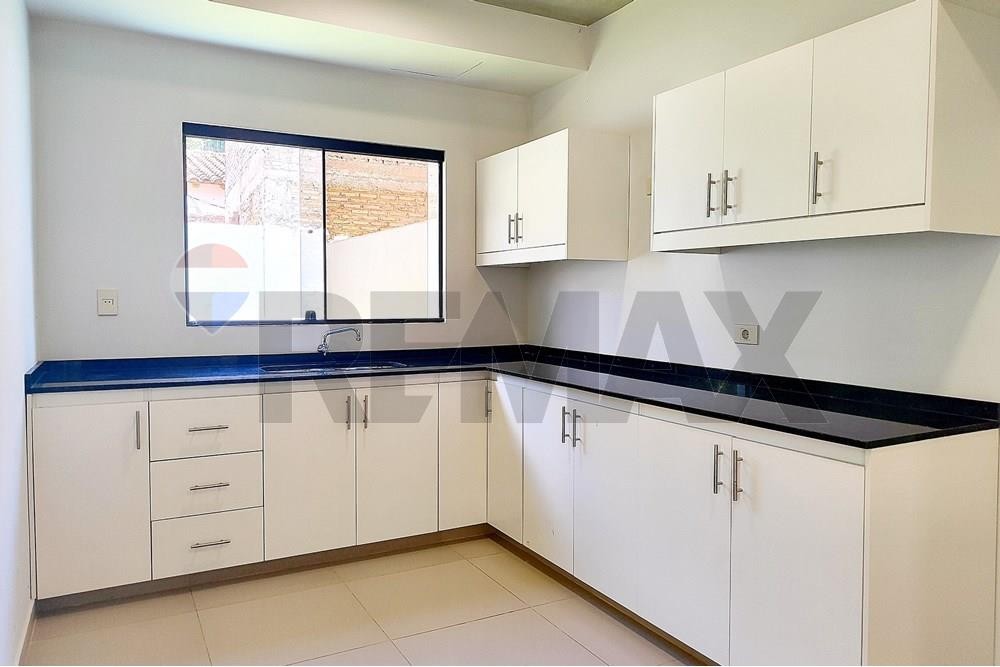 EN VENTA DUPLEX A ESTRENAR EN CAPIATA    J.A. — foto 3