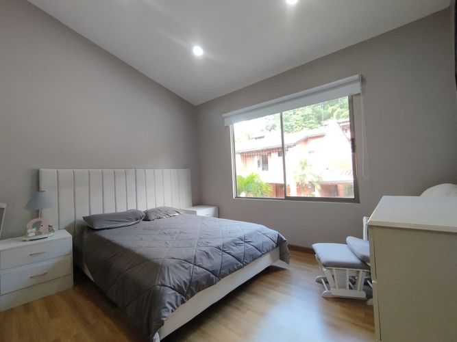 Casa de 3 alcobas en arriendo en El Poblado, Medellín, 400 m² · foto 11 de 20