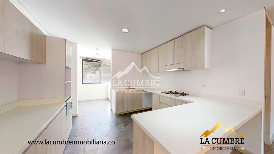 Apartamento de 3 alcobas en arriendo en Loma Benedictinos, Medellín, 165 m² · foto 7 de 16