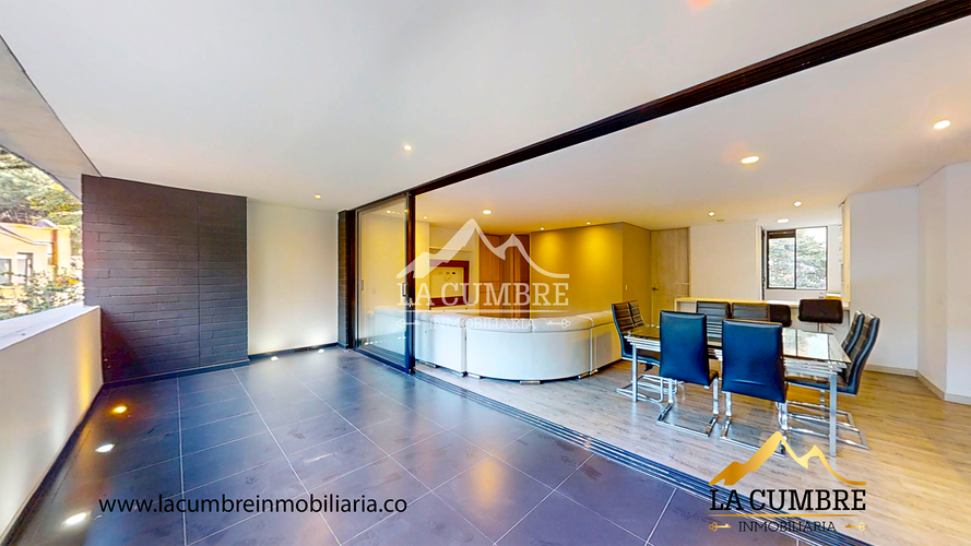 Apartamento de 3 alcobas en arriendo en Loma Benedictinos, Medellín, 237 m² · foto 4 de 16