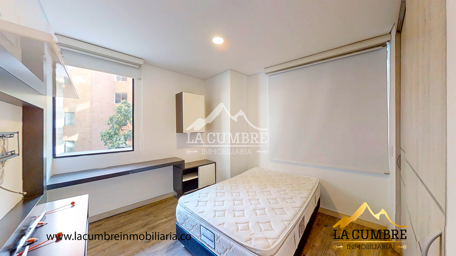 Apartamento de 3 alcobas en arriendo en Loma Benedictinos, Medellín, 237 m² · foto 11 de 16