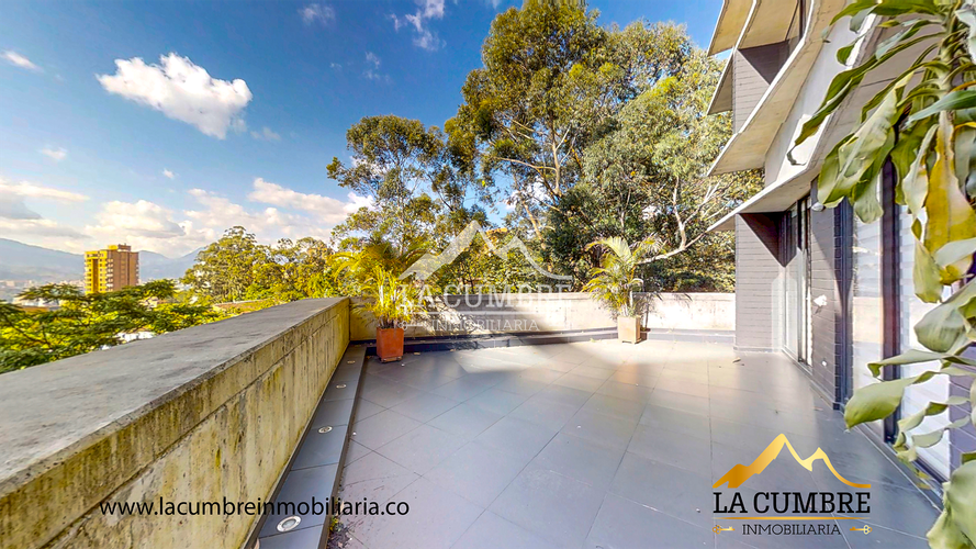 Apartamento de 3 alcobas en arriendo en Loma Benedictinos, Medellín, 237 m² · foto 16 de 16