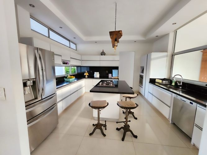 Casa de 4 alcobas en venta en Cr. Golf Club, Ibagué, 520 m² · foto 9 de 24