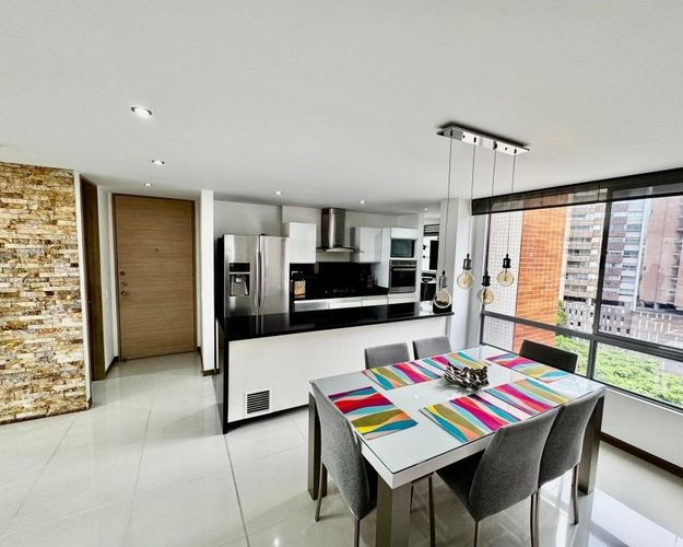 Apartamento de 3 alcobas en venta en Cumbres, Envigado, 120 m² · foto 4 de 19