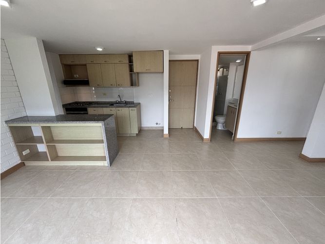 Apartamento de 2 alcobas en venta en Sabaneta Real, Sabaneta, 64 m² · foto 2 de 15