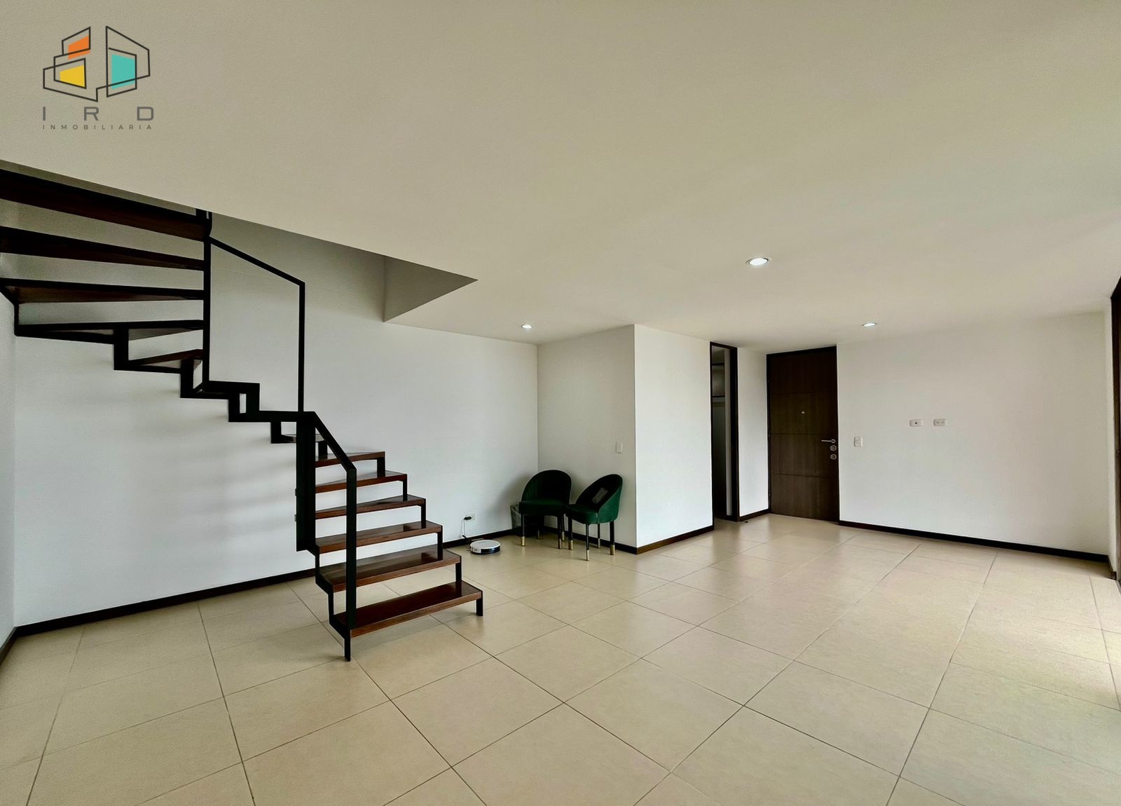 Apartamento en venta en Altos Del Poblado, Medellín · foto 3 de 24