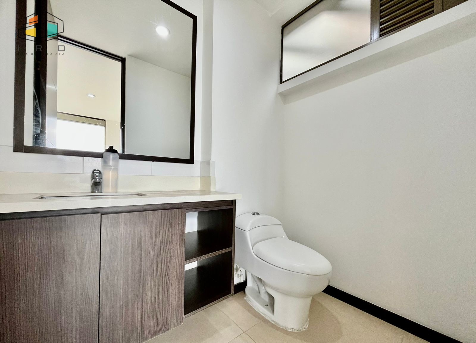 Apartamento en venta en Altos Del Poblado, Medellín · foto 11 de 24