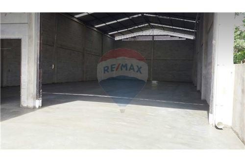 VENDO DEPOSITO/TINGLADO EN MARIANO ROQUE ALONSO — foto 2