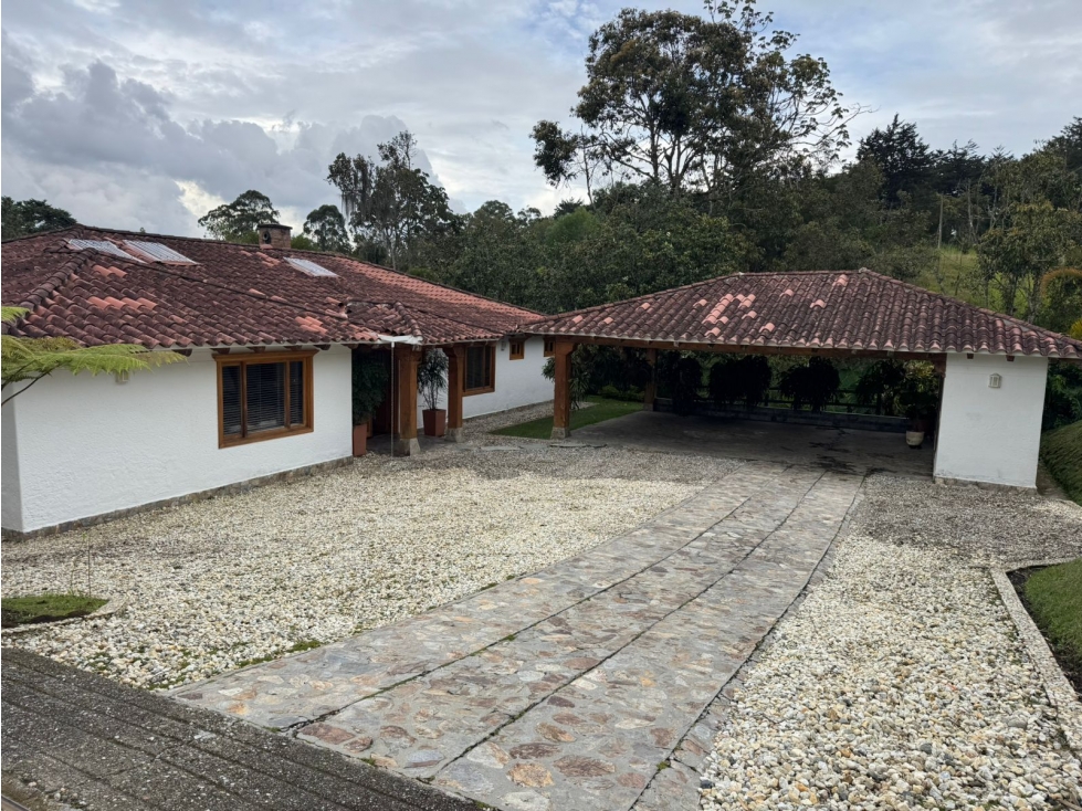 3BR Country House in El carmen de viboral (220 m²) for Sale - 3