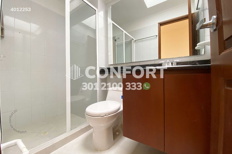 Apartamento de 2 alcobas en arriendo en Conquistadores, Medellín, 134 m² · foto 9 de 19