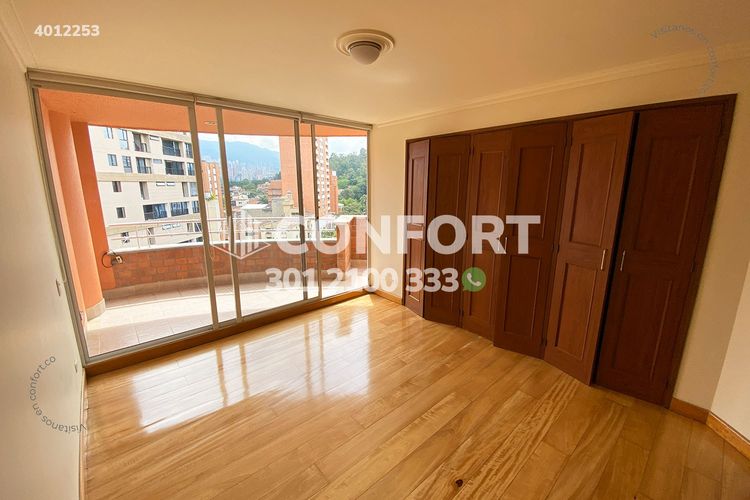 Apartamento de 2 alcobas en arriendo en Conquistadores, Medellín, 134 m² · foto 15 de 19