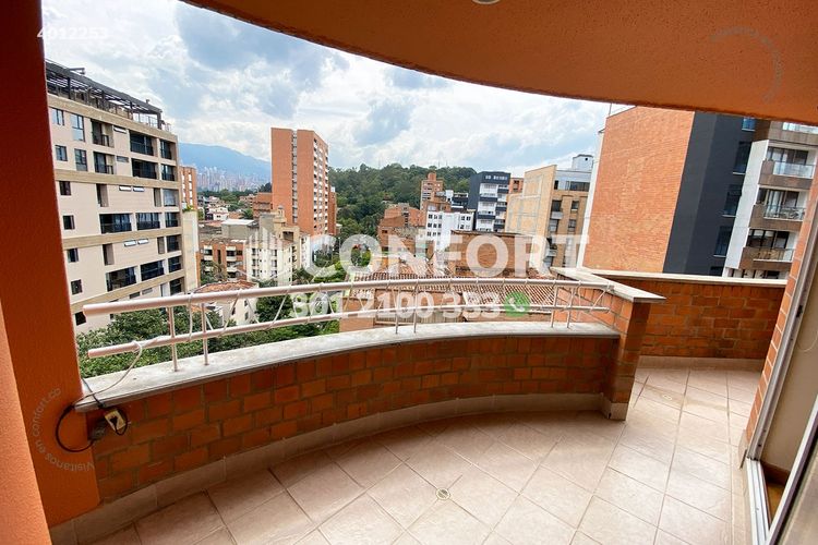 Apartamento de 2 alcobas en arriendo en Conquistadores, Medellín, 134 m² · foto 16 de 19