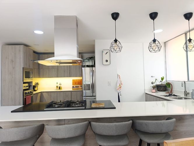 Apartamento de 2 alcobas en arriendo en El Poblado, Medellín, 115 m² · foto 8 de 20